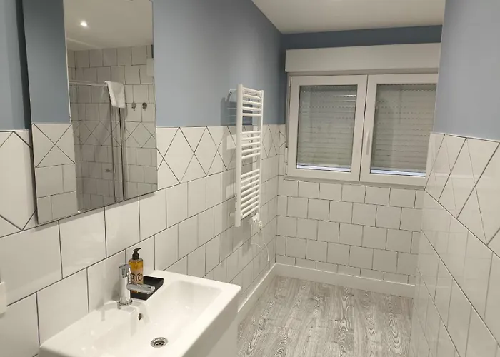 Insidehome - Ciudad Del Cine *